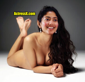 Hot Sai pallavi Nude so cute without dress studio stills