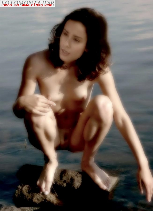 Arzum Onan Nude Fake Bedroom xxx naked, ActressX.com
